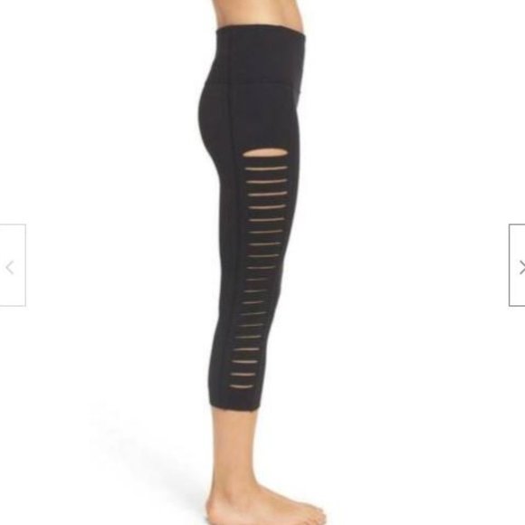 ZELLA Intrique High Waist Cut-Out Capri Leggings - Picture 1 of 7